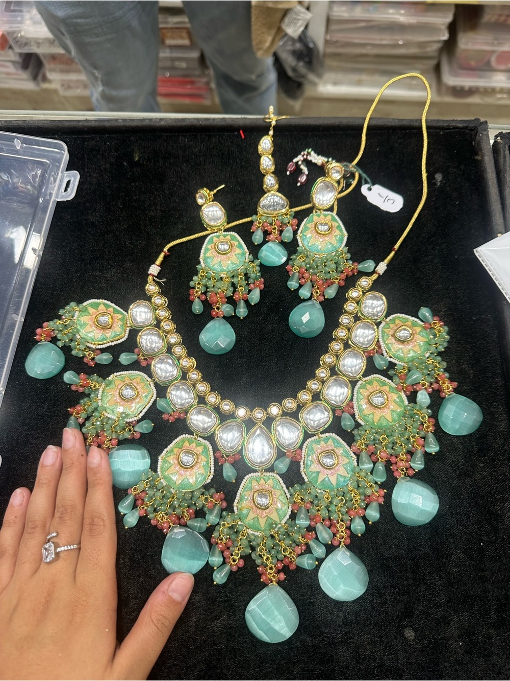 Women’s Gold-Tone Mint Green Kundan Statement Necklace Set